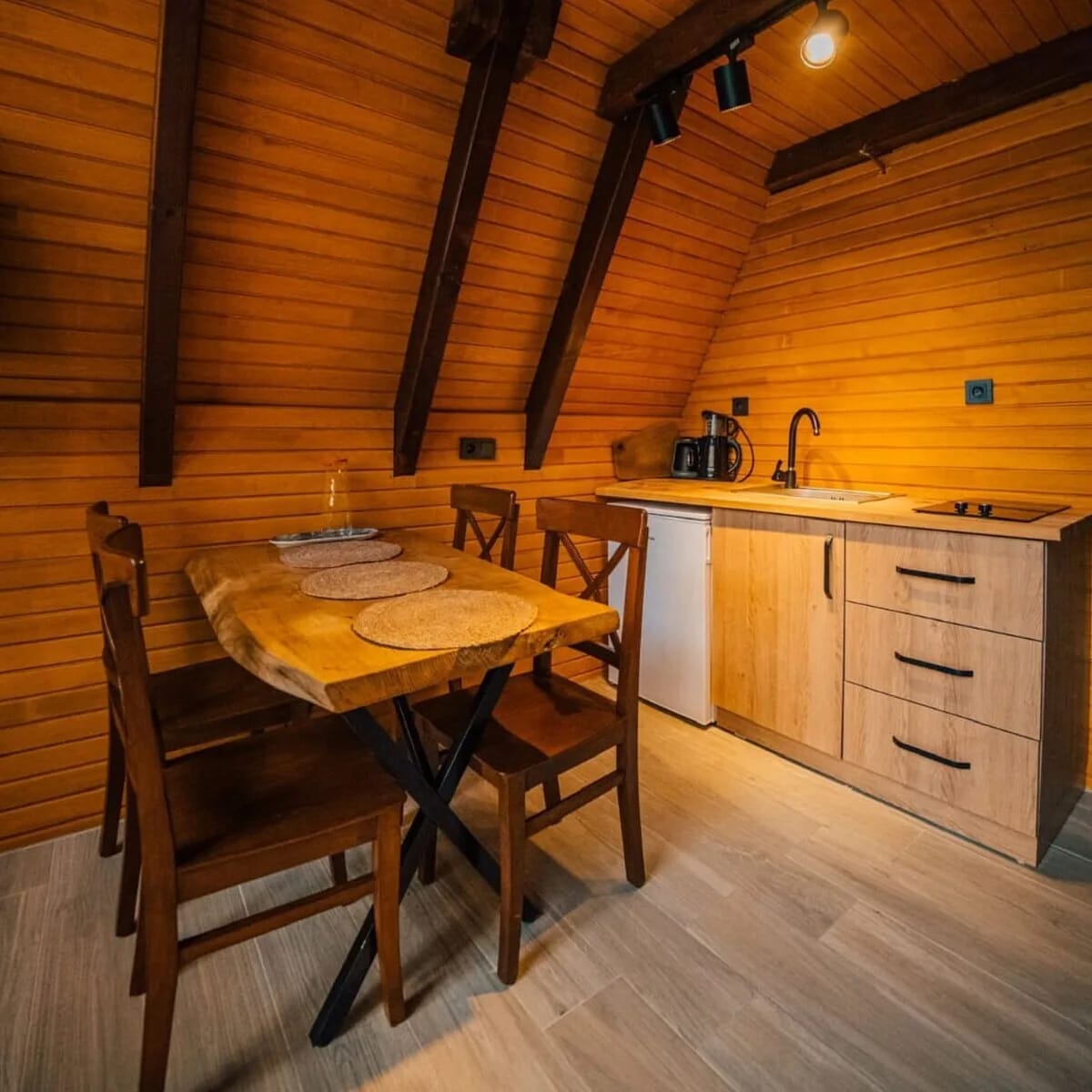Nios Sapanca Bungalov